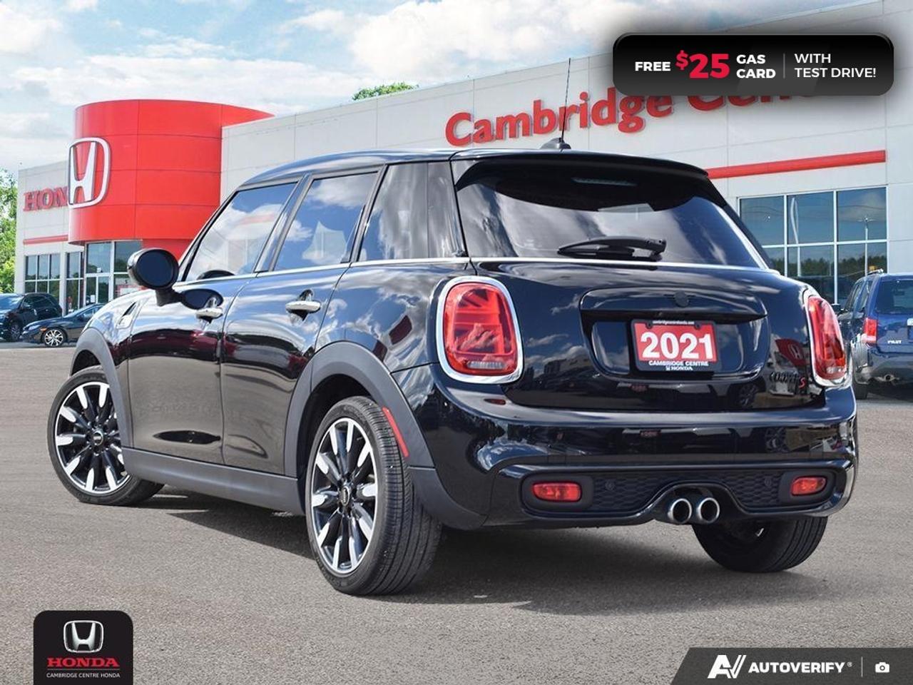 2021 MINI 5 Door Cooper S Photo