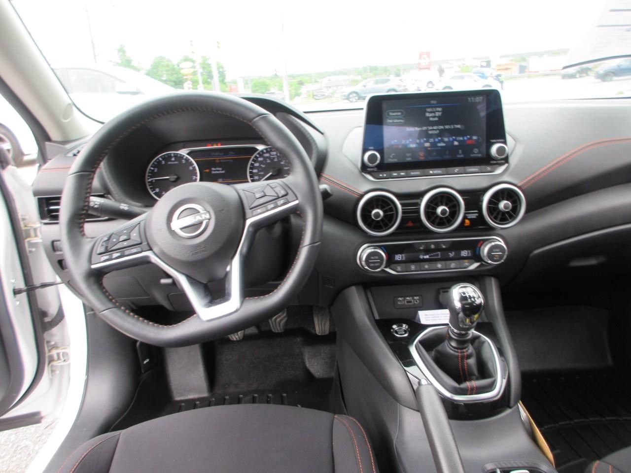 2024 Nissan Sentra SR Photo