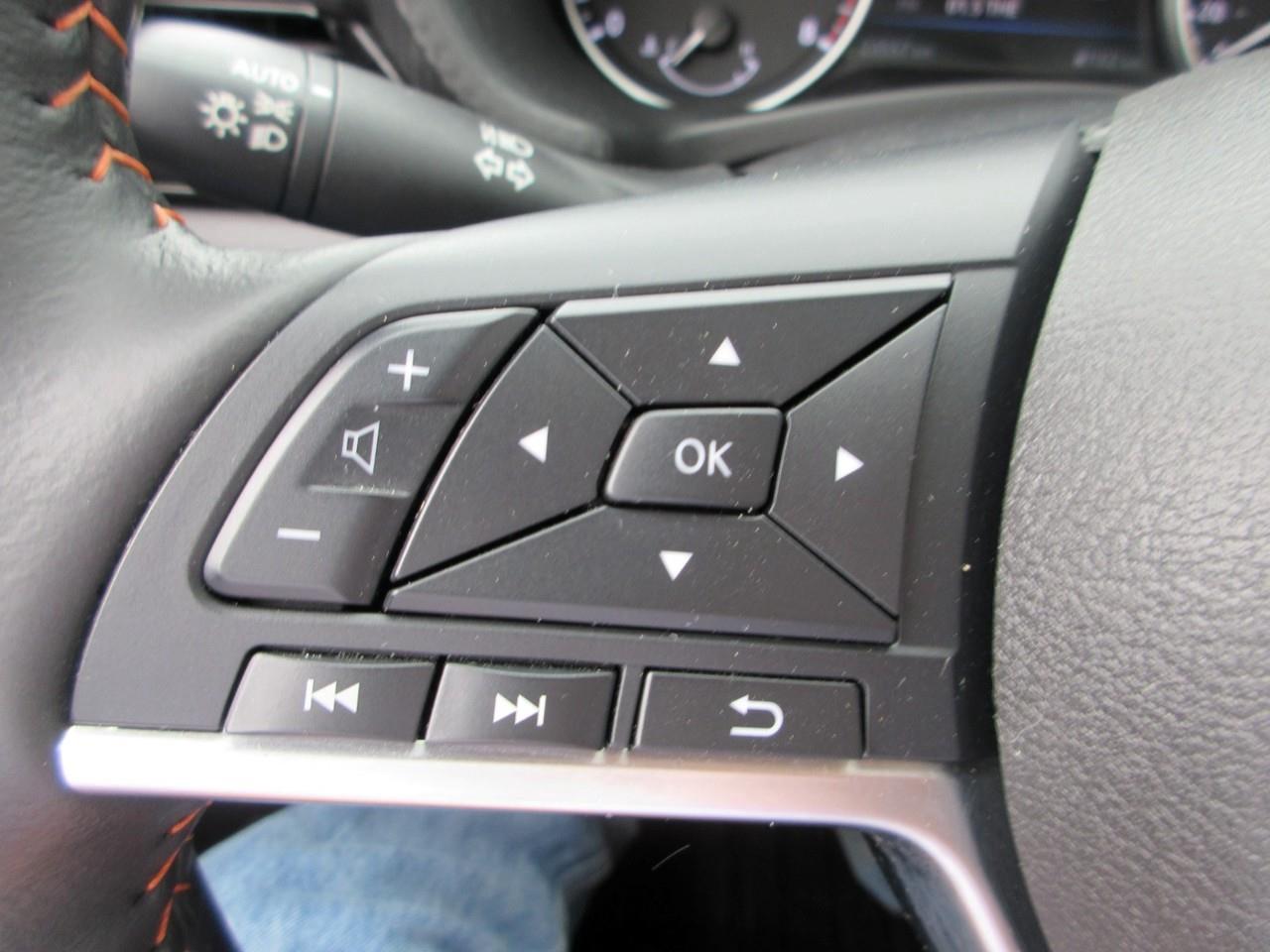 2024 Nissan Sentra SR Photo