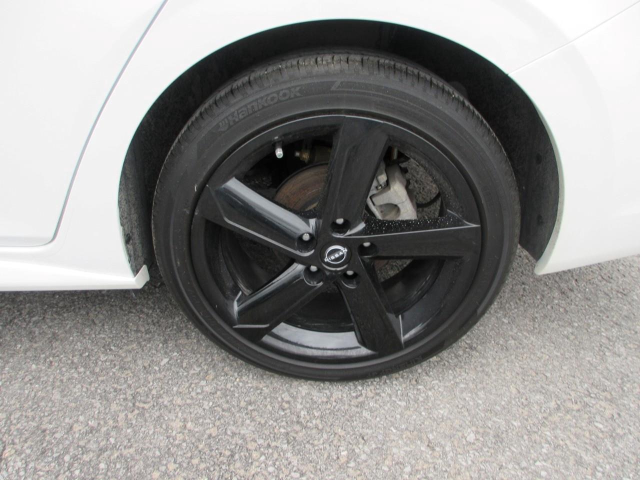 2024 Nissan Sentra SR Photo