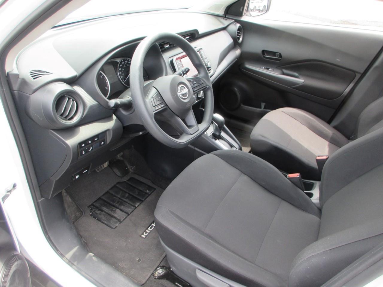 2024 Nissan Kicks S Photo