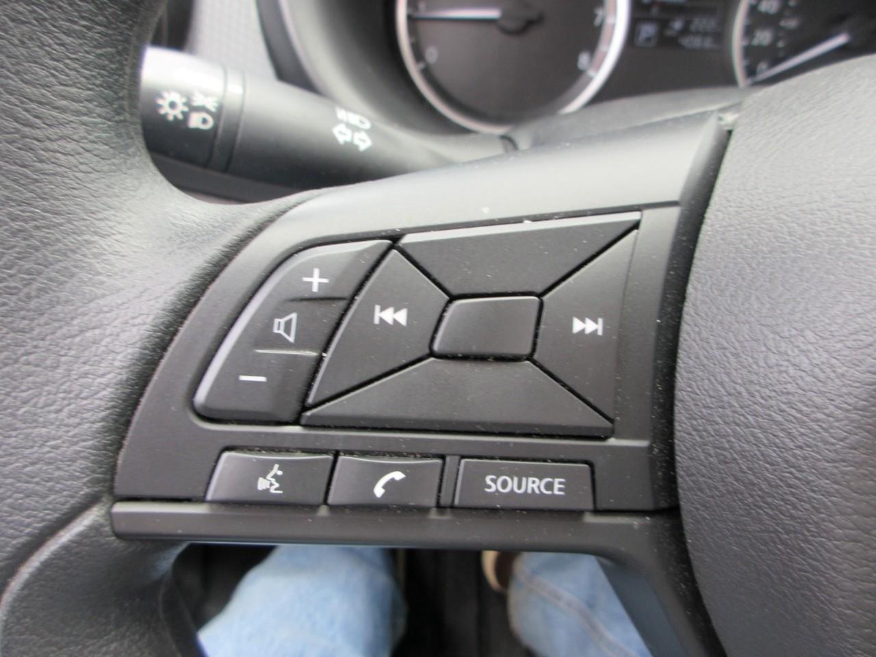 2024 Nissan Kicks S Photo