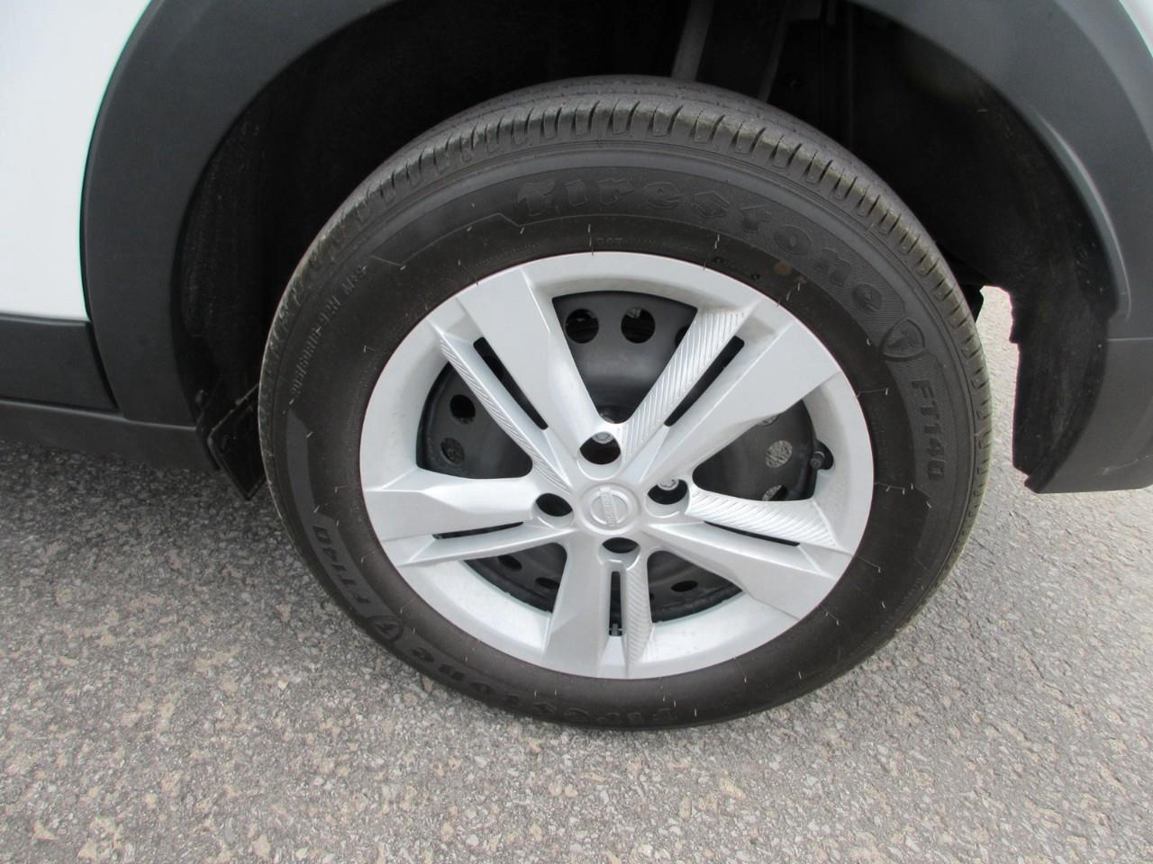 2024 Nissan Kicks S Photo