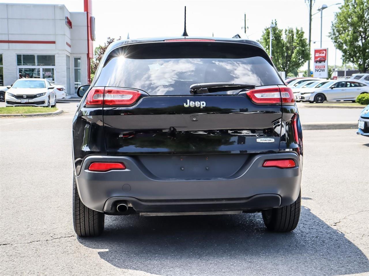 2017 Jeep Cherokee North Photo