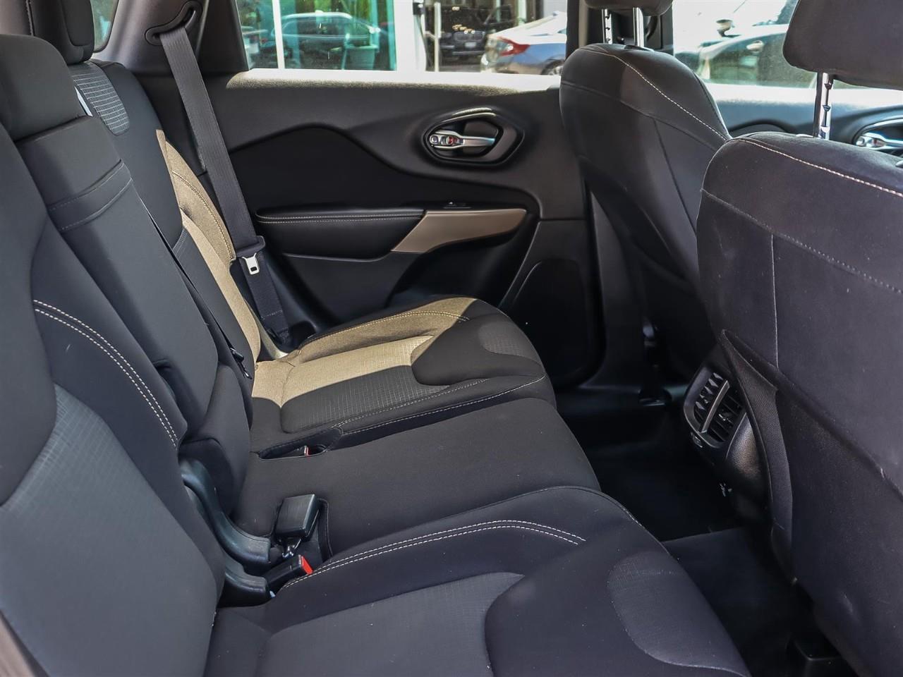 2017 Jeep Cherokee North Photo