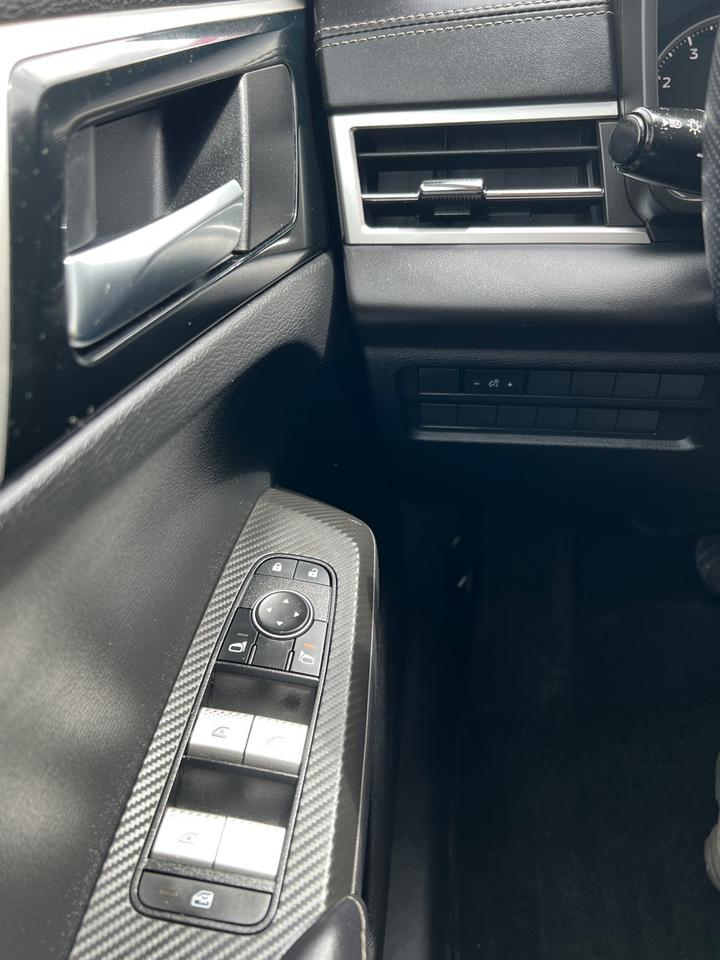 2022 Mitsubishi Outlander ES S-AWC Photo