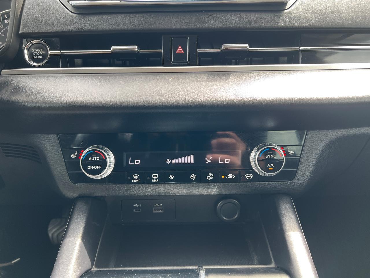 2022 Mitsubishi Outlander ES S-AWC Photo