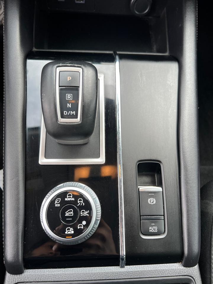 2022 Mitsubishi Outlander ES S-AWC Photo