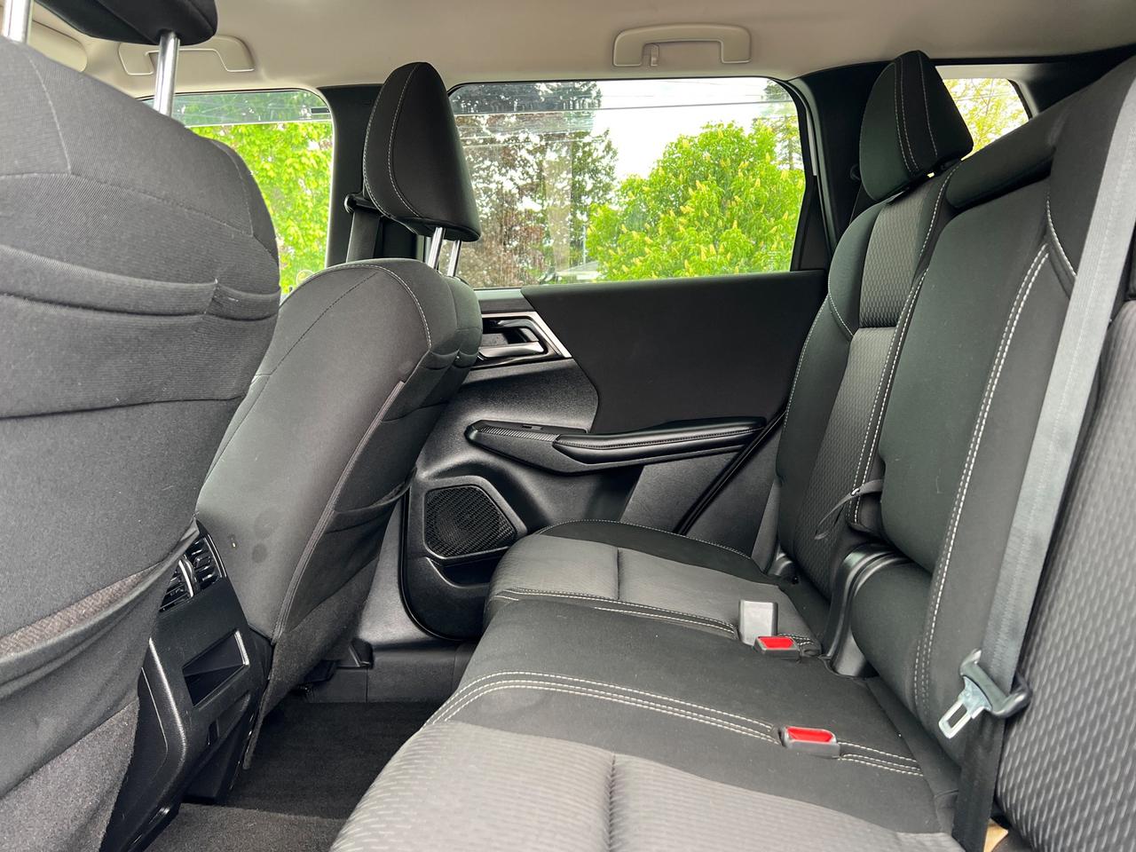 2022 Mitsubishi Outlander ES S-AWC Photo