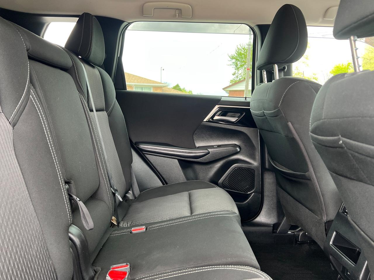 2022 Mitsubishi Outlander ES S-AWC Photo