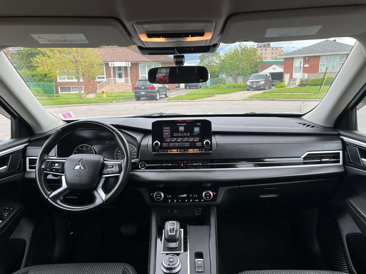 2022 Mitsubishi Outlander ES S-AWC Photo