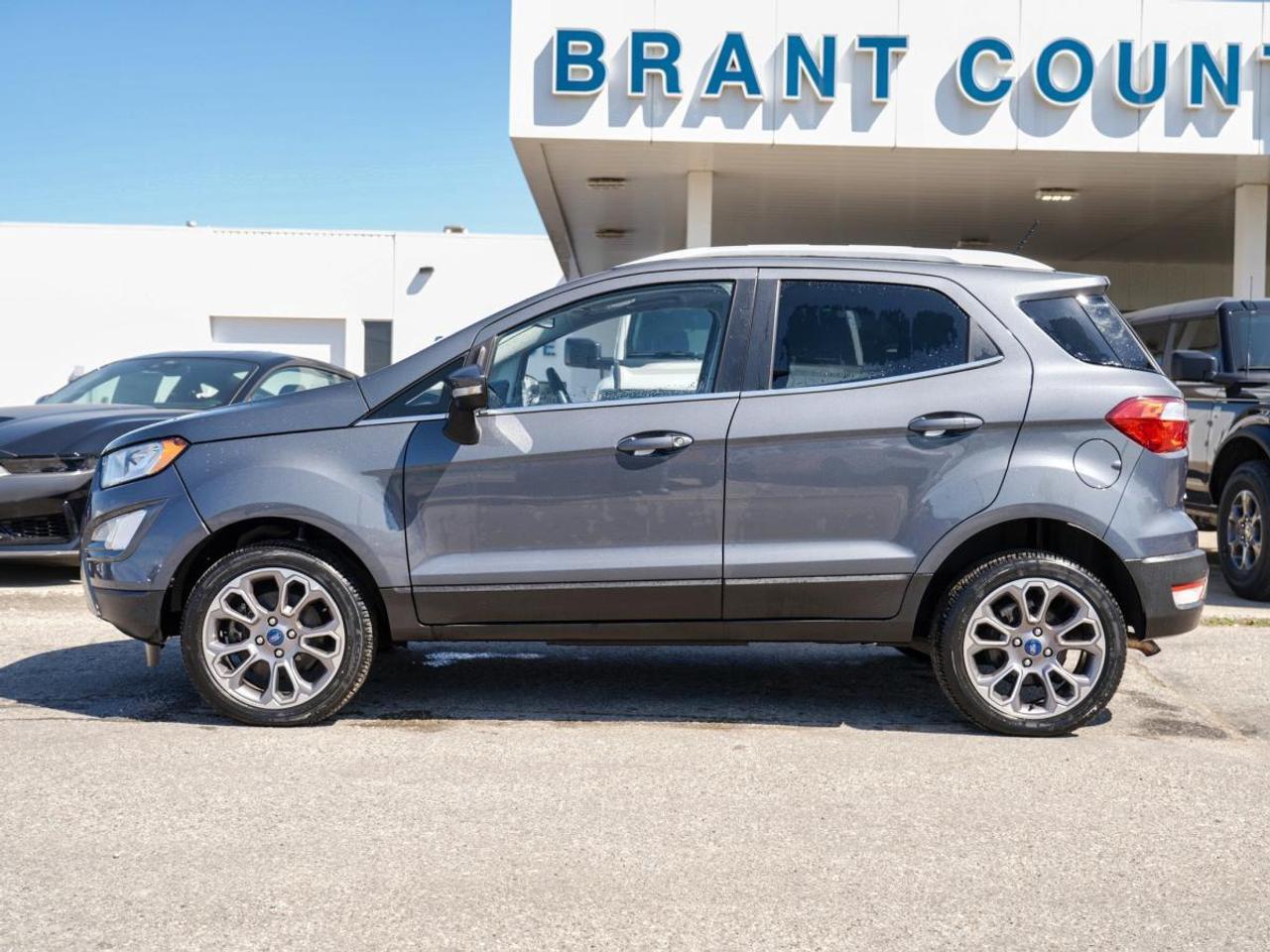 2022 Ford EcoSport Titanium 4WD | LEATHER | SUN ROOF | LOW KM Photo