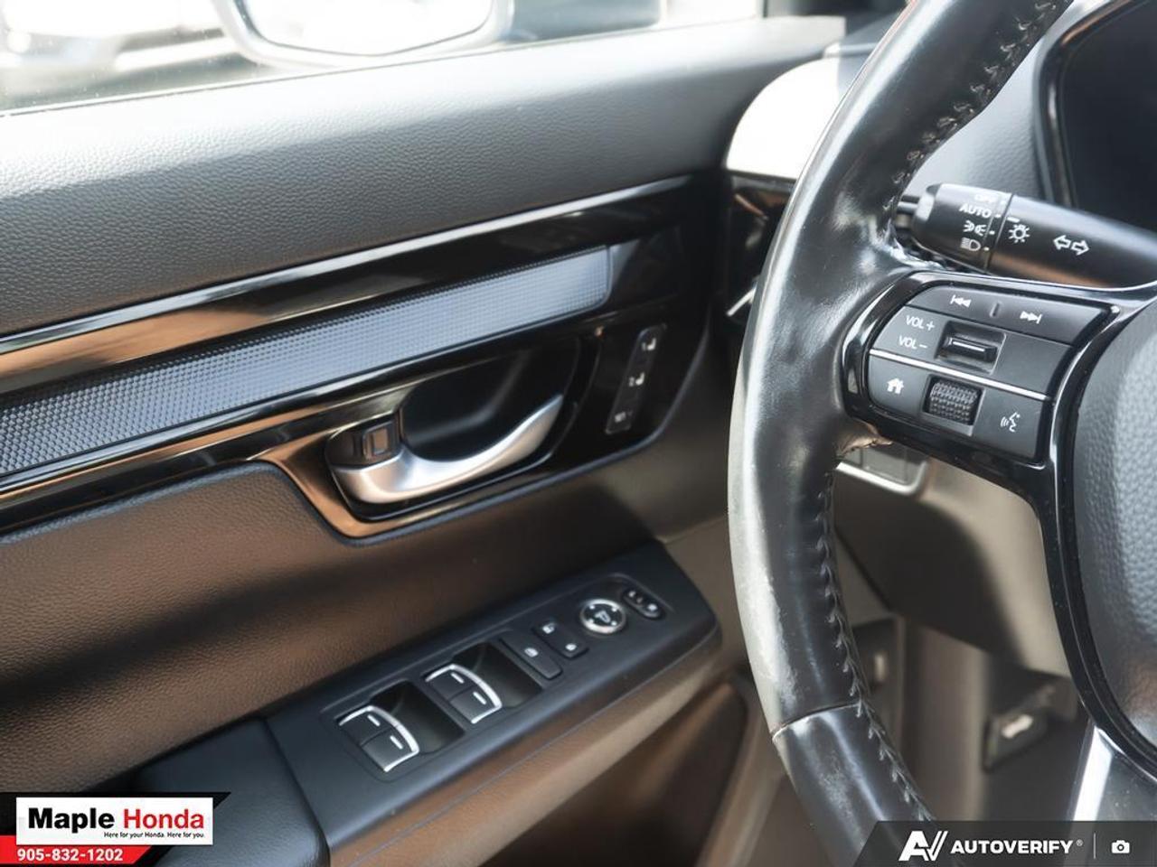 2023 Honda CR-V Leather Seats| Wireless Charging| Blind Spot Senso Photo