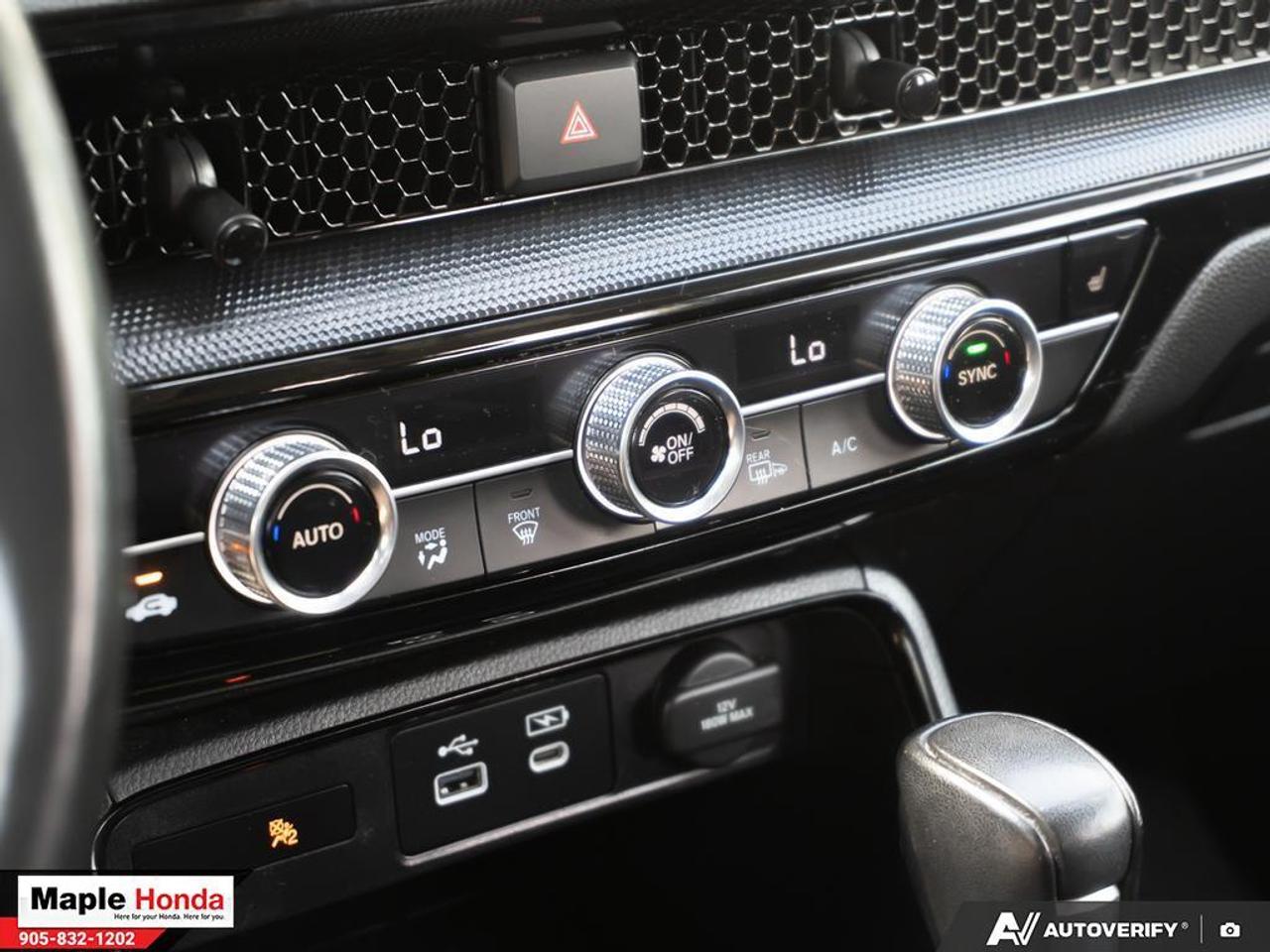 2023 Honda CR-V Leather Seats| Wireless Charging| Blind Spot Senso Photo