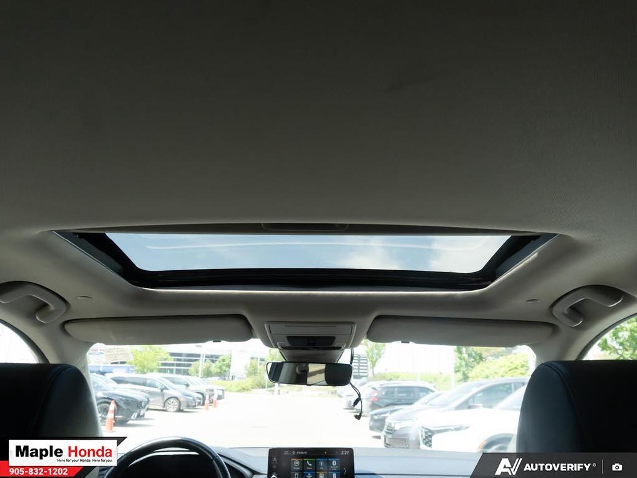 2023 Honda CR-V Leather Seats| Wireless Charging| Blind Spot Senso Photo