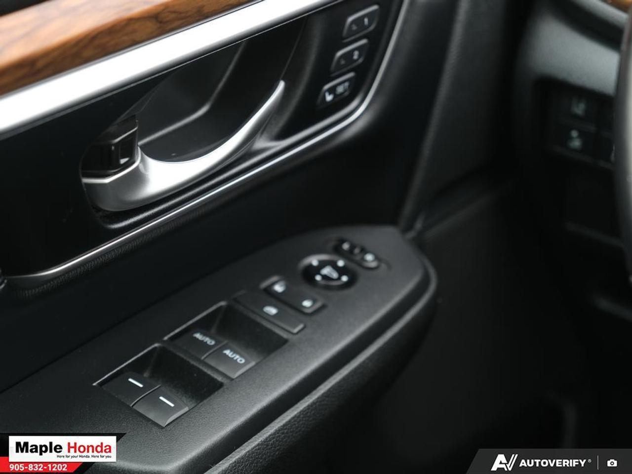 2017 Honda CR-V Leather Seats| Navigation| Heated Seats| Auto Star Photo