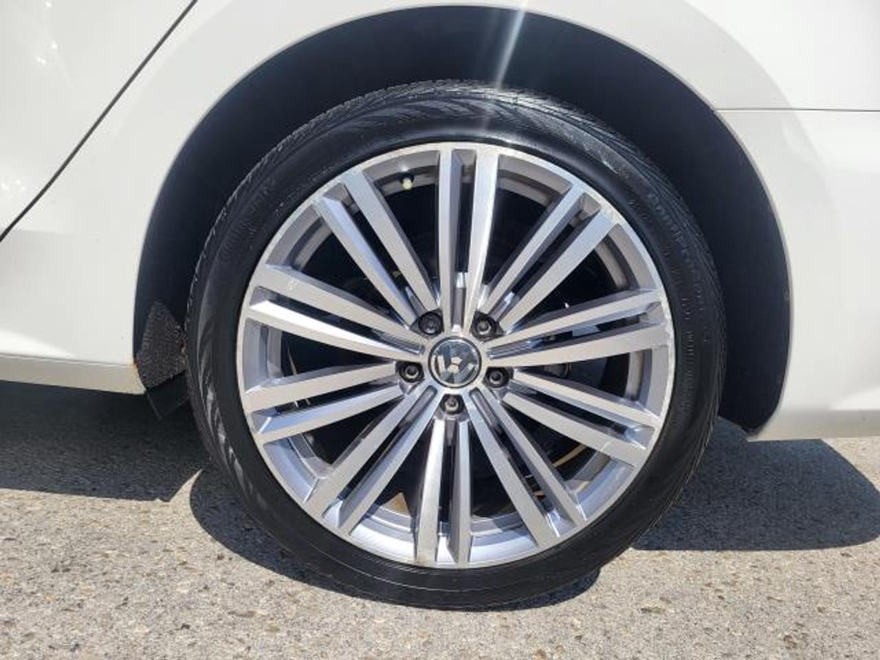 2015 Volkswagen Passat COMFORTLINE Photo
