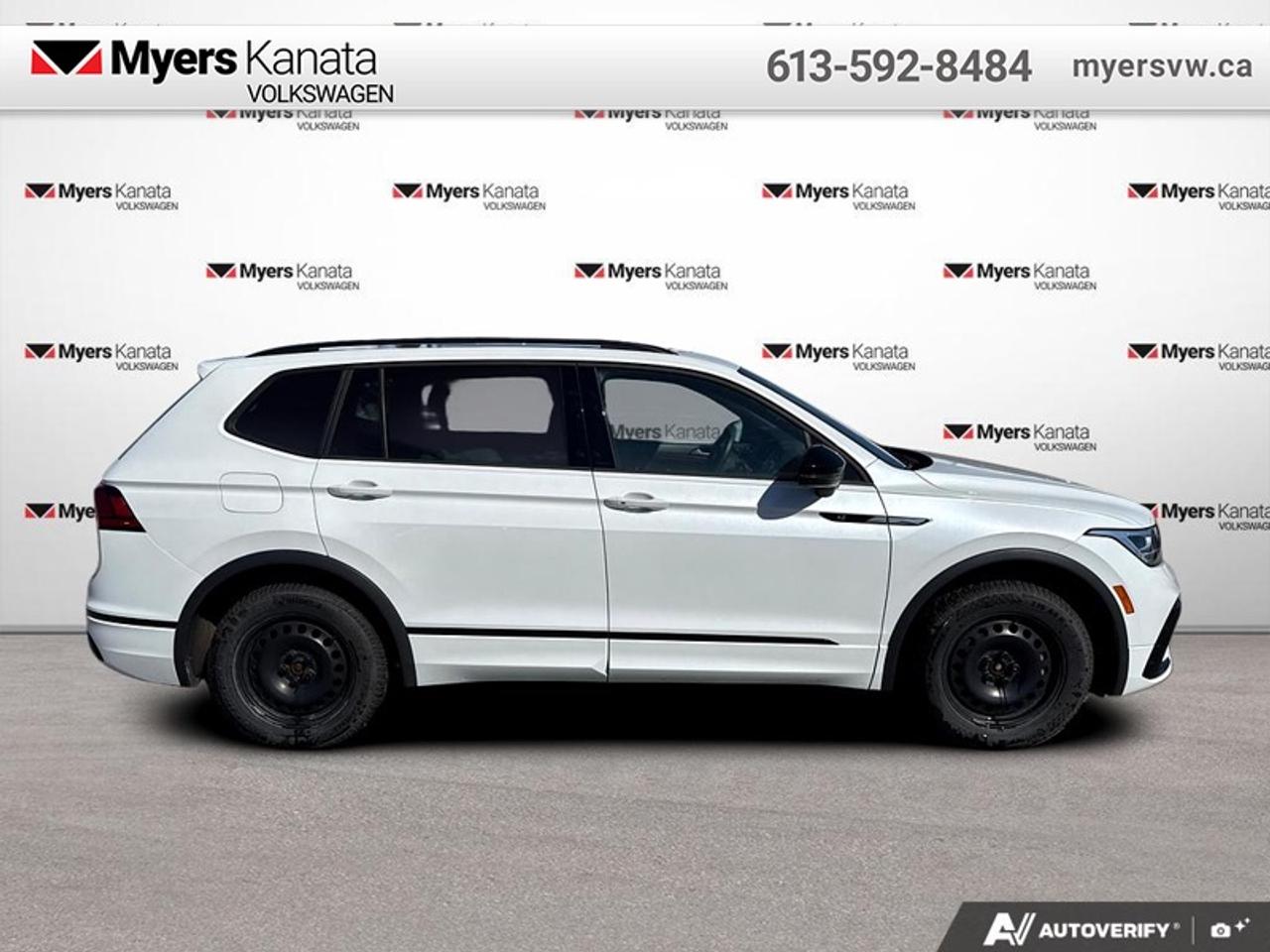 2022 Volkswagen Tiguan Comfortline R-Line Black Edition Photo