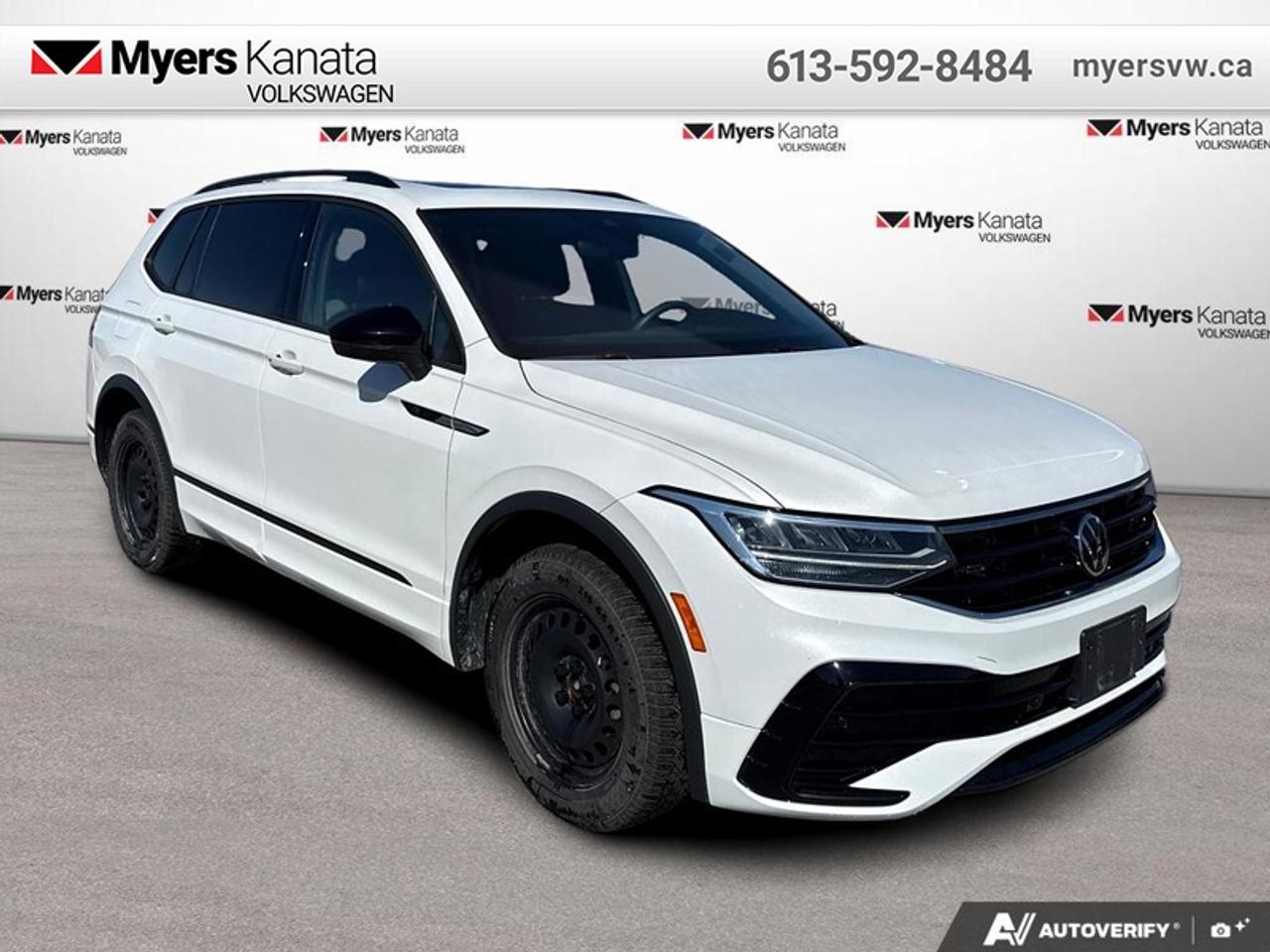 2022 Volkswagen Tiguan Comfortline R-Line Black Edition Photo