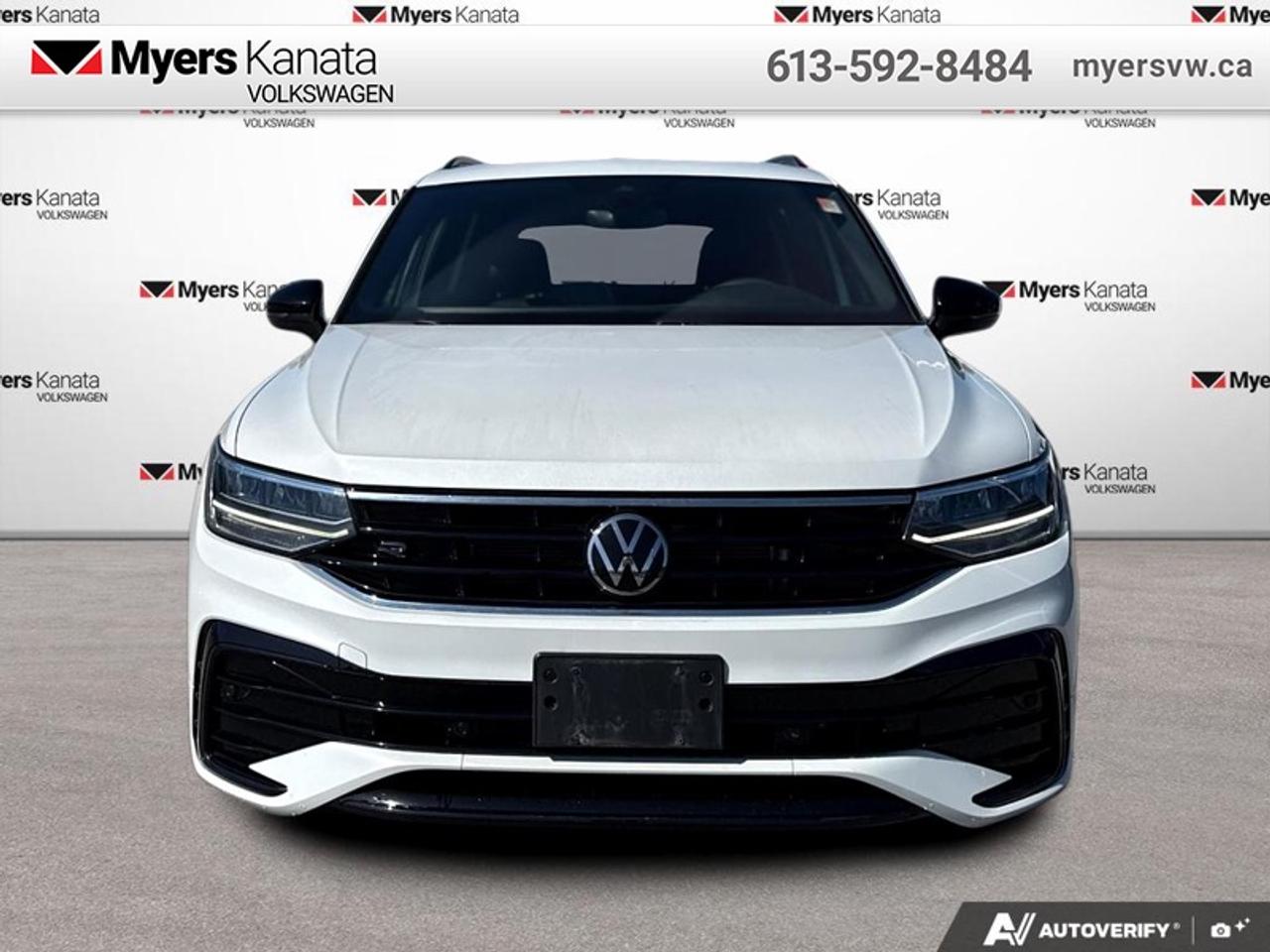 2022 Volkswagen Tiguan Comfortline R-Line Black Edition Photo
