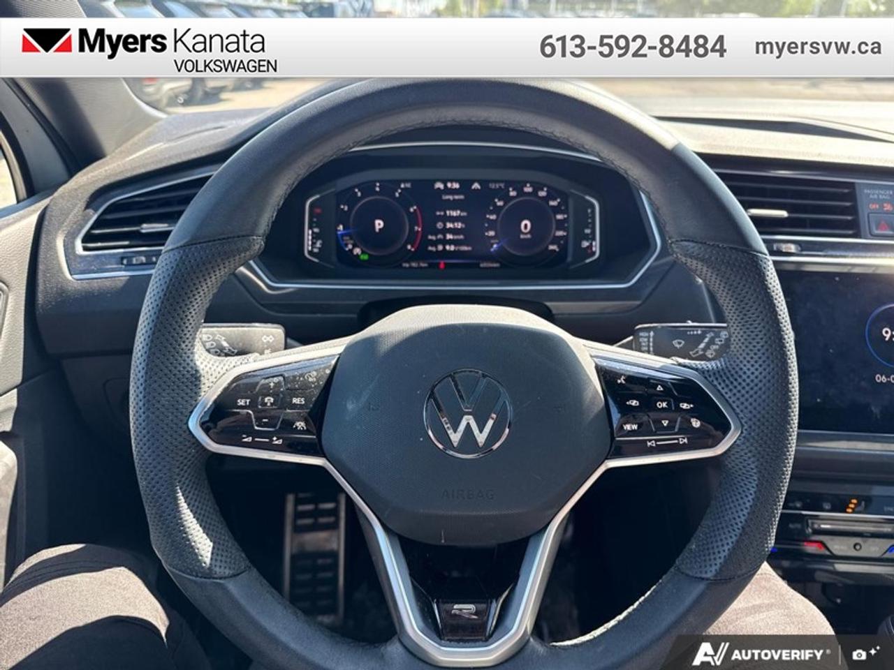 2022 Volkswagen Tiguan Comfortline R-Line Black Edition Photo