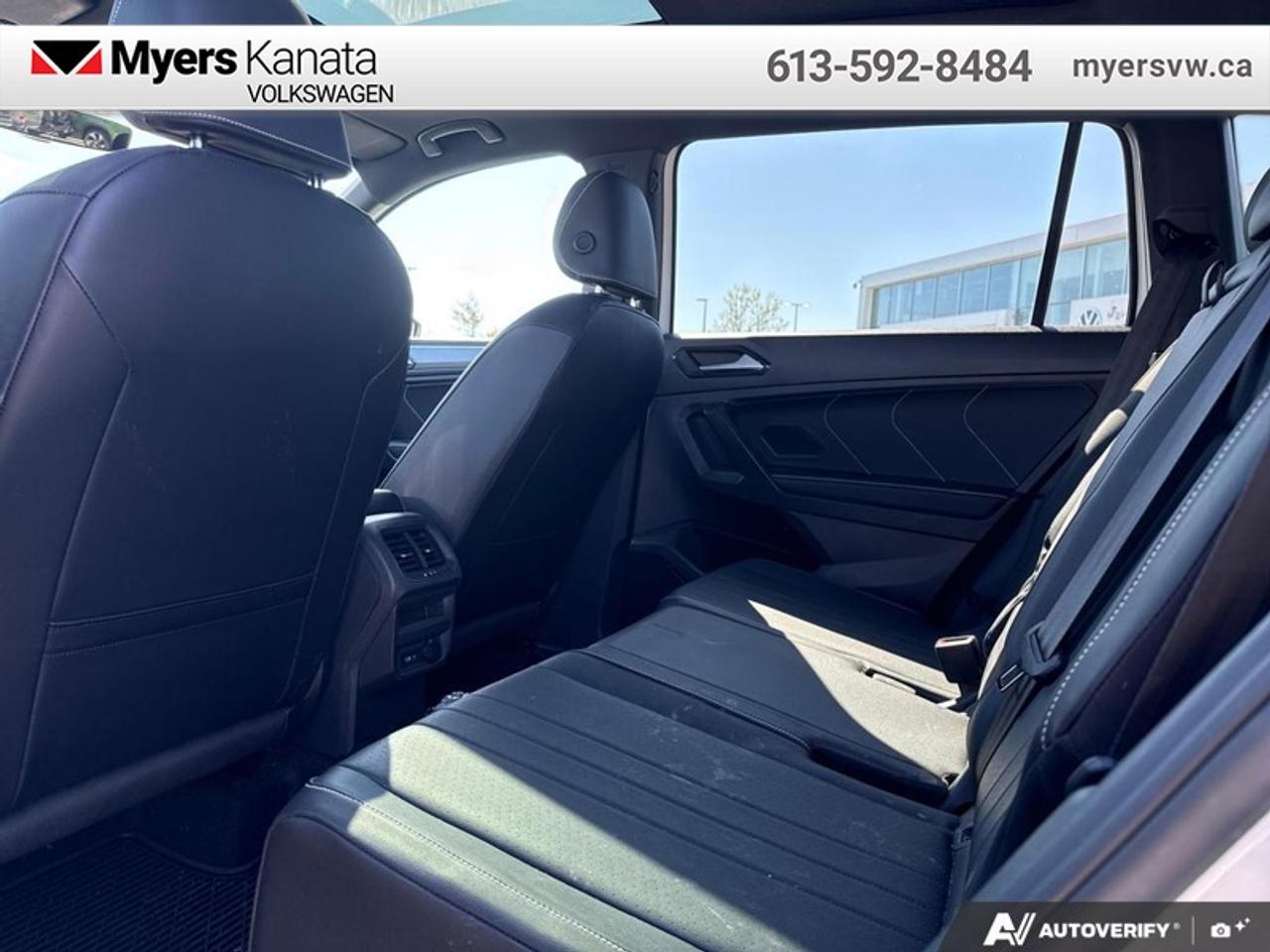 2022 Volkswagen Tiguan Comfortline R-Line Black Edition Photo