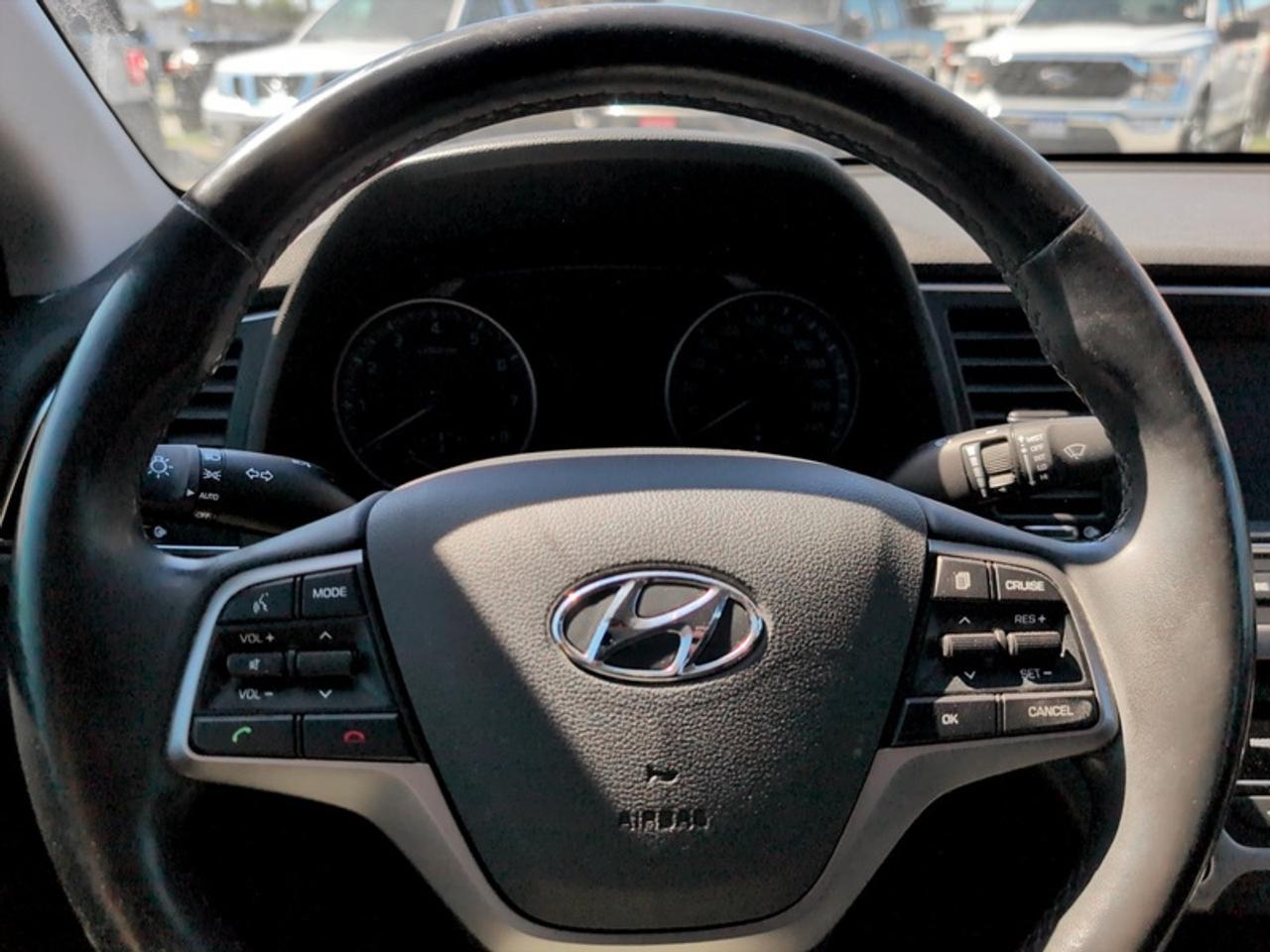 2018 Hyundai Elantra GL  **ONE OWNER** Photo