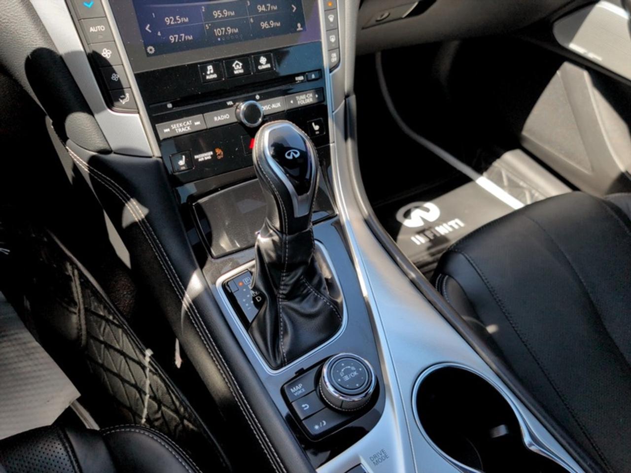 2017 Infiniti Q60 3.0T Premium Photo