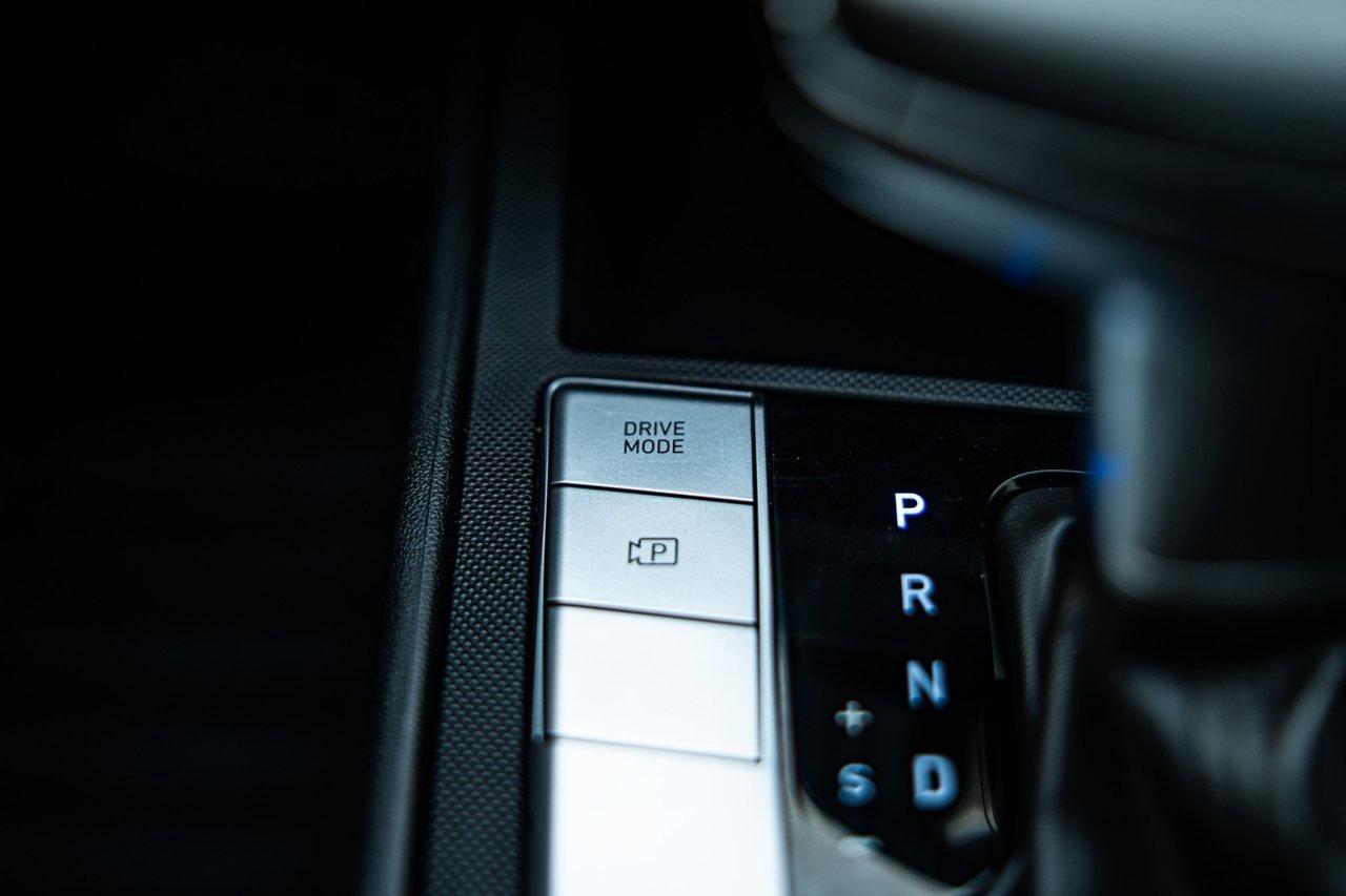 2025 Hyundai Elantra Preferred Tech Package Photo