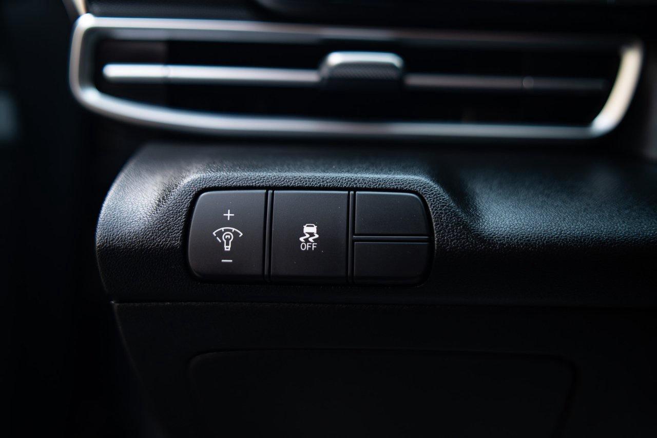 2025 Hyundai Elantra Preferred Tech Package Photo