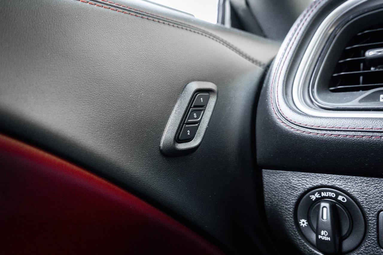 2022 Dodge Challenger R/T SHAKER Photo