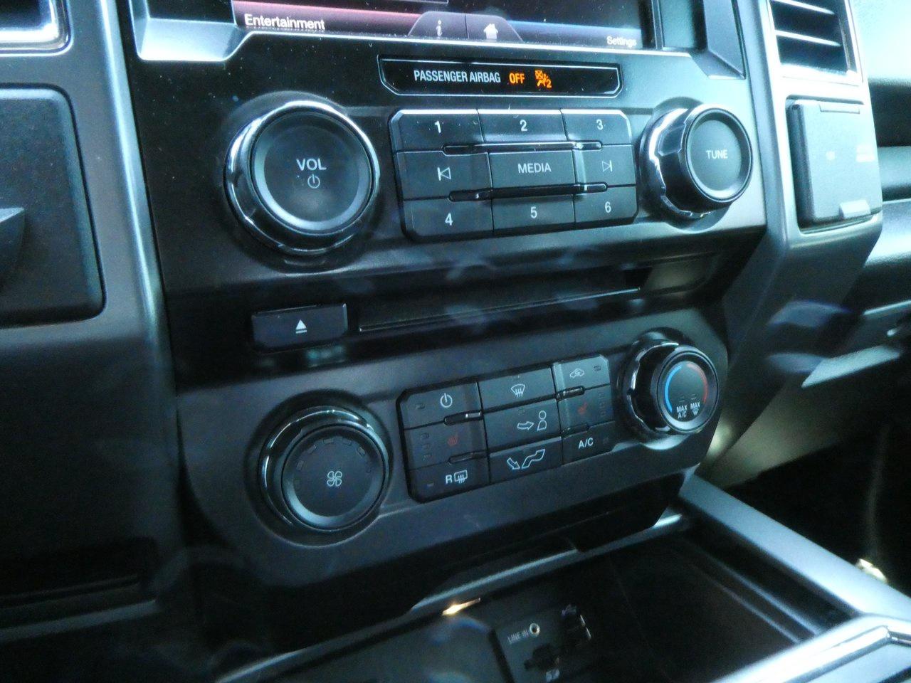 2015 Ford F-150 XLT | Heated Seats | Backup Cam | Nav | Photo