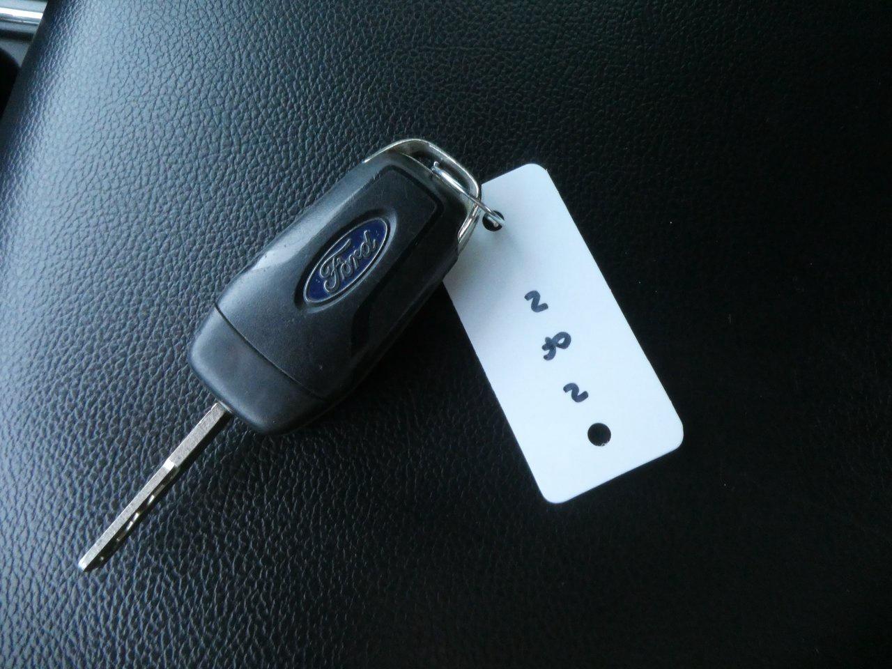 2015 Ford F-150 XLT | Heated Seats | Backup Cam | Nav | Photo