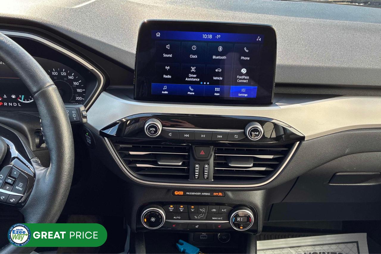 2021 Ford Escape SE Photo3