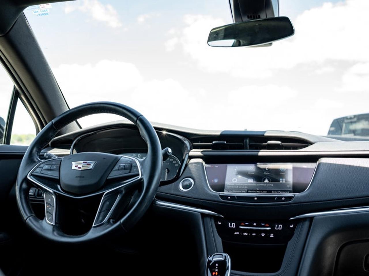 2020 Cadillac XT5 Premium Luxury AWD Photo