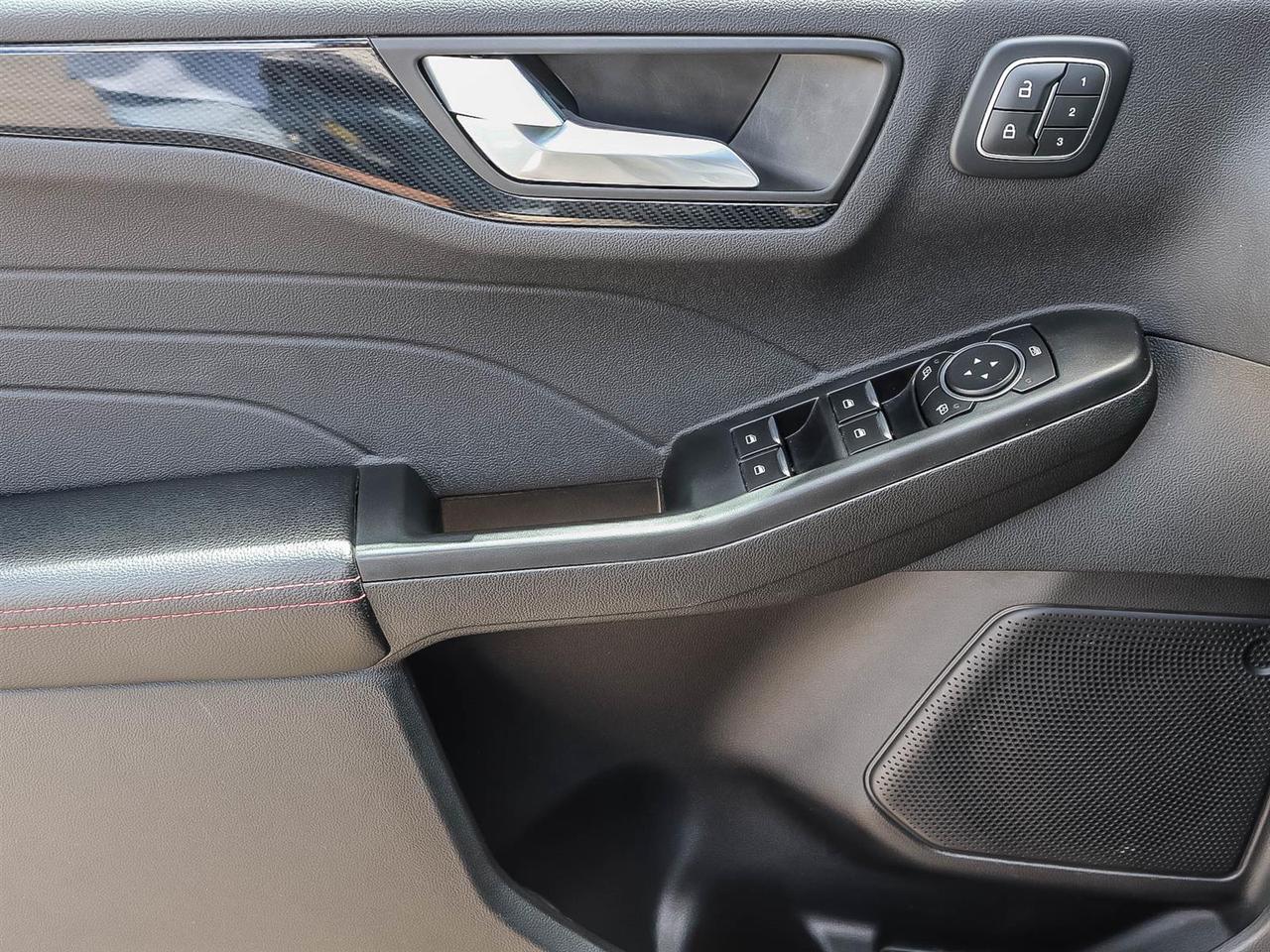 2023 Ford Escape ST-Line Elite Photo