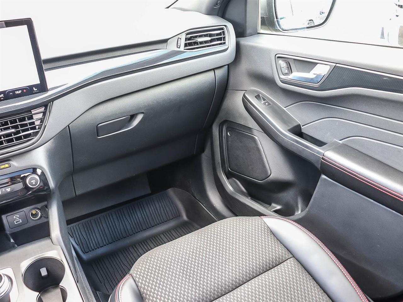 2023 Ford Escape ST-Line Elite Photo