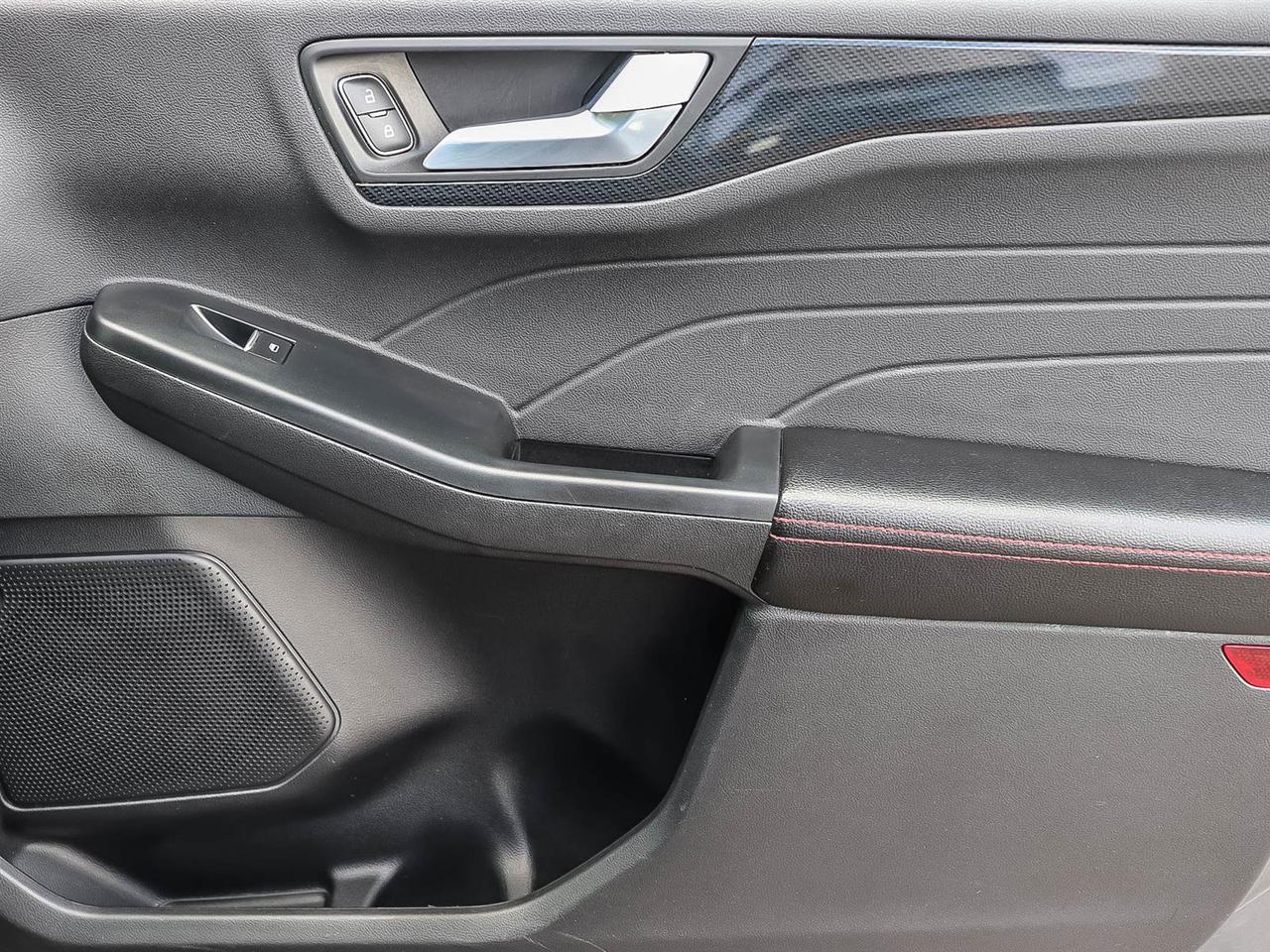 2023 Ford Escape ST-Line Elite Photo
