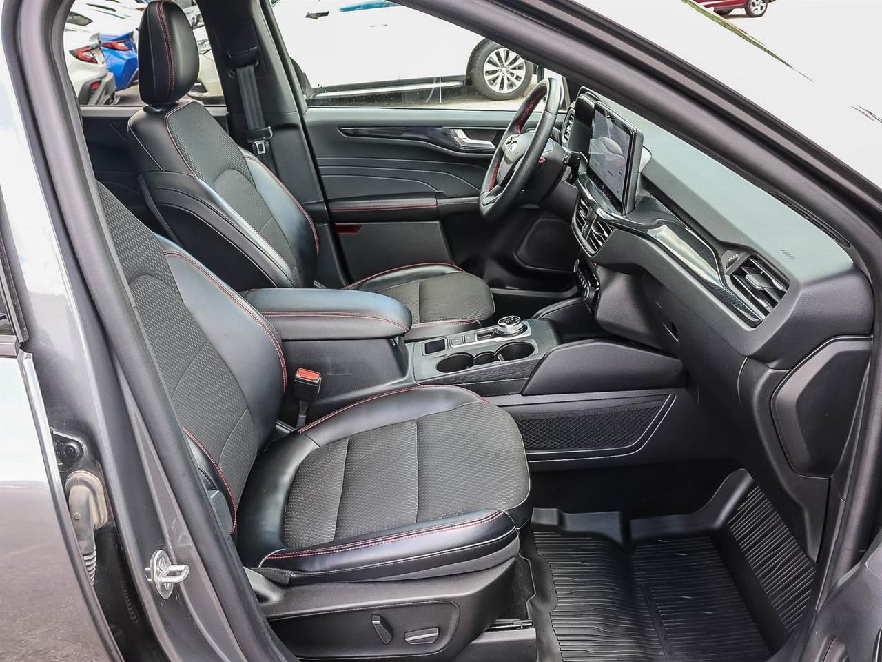 2023 Ford Escape ST-Line Elite Photo