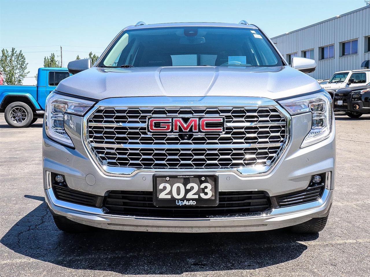 2023 GMC Terrain Denali Photo