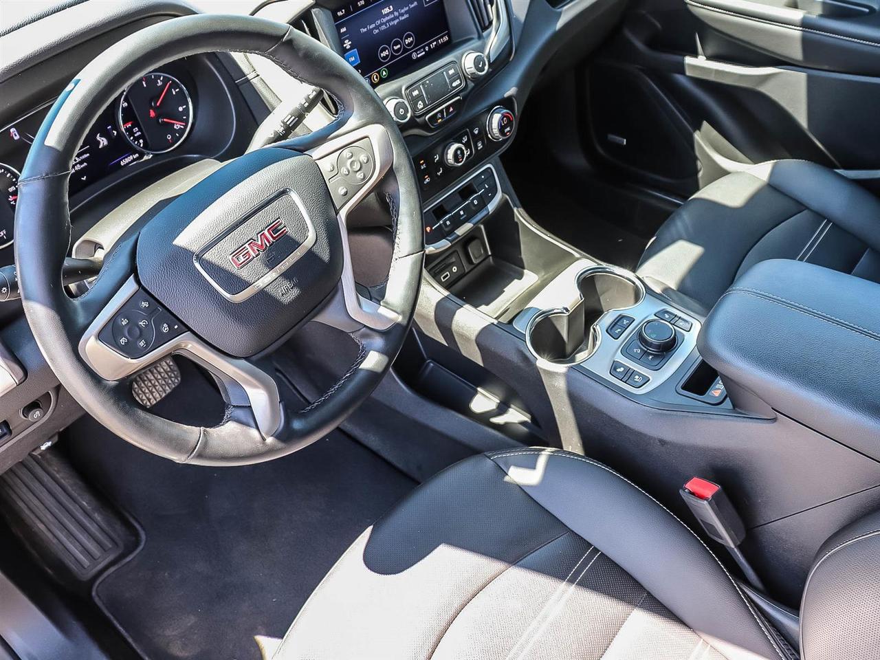 2023 GMC Terrain Denali Photo