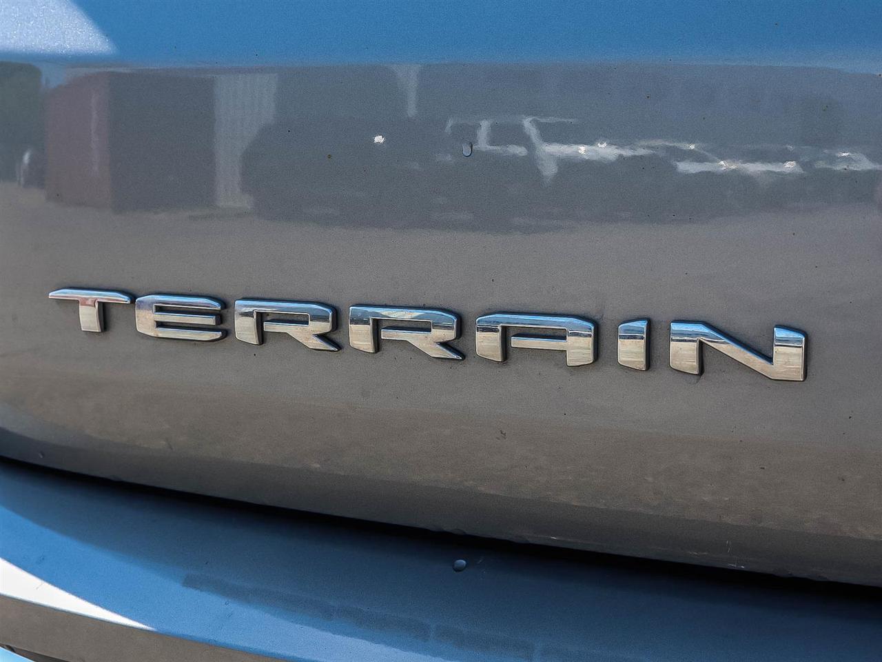 2023 GMC Terrain Denali Photo