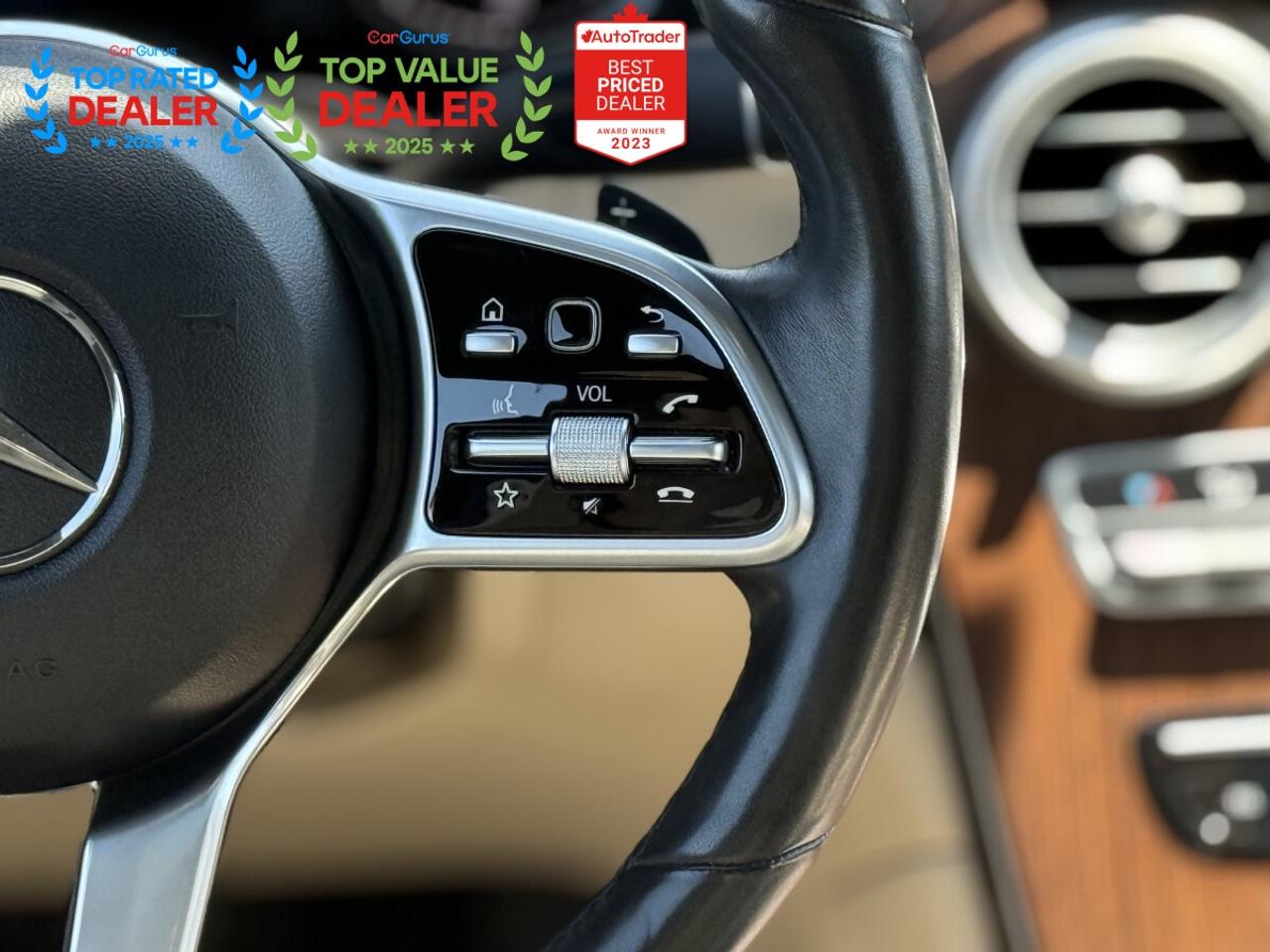 2020 Mercedes-Benz GLC-Class 300 | PREMIUM PKG | PANO | CARPLAY Photo