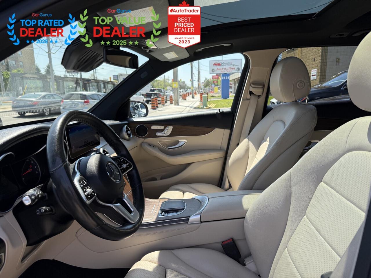 2020 Mercedes-Benz GLC-Class 300 | PREMIUM PKG | PANO | CARPLAY Photo