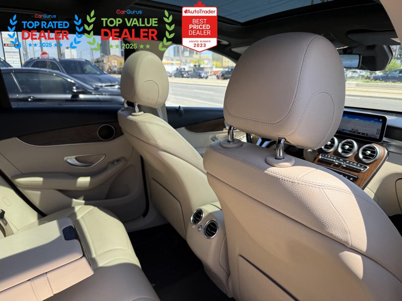 2020 Mercedes-Benz GLC-Class 300 | PREMIUM PKG | PANO | CARPLAY Photo
