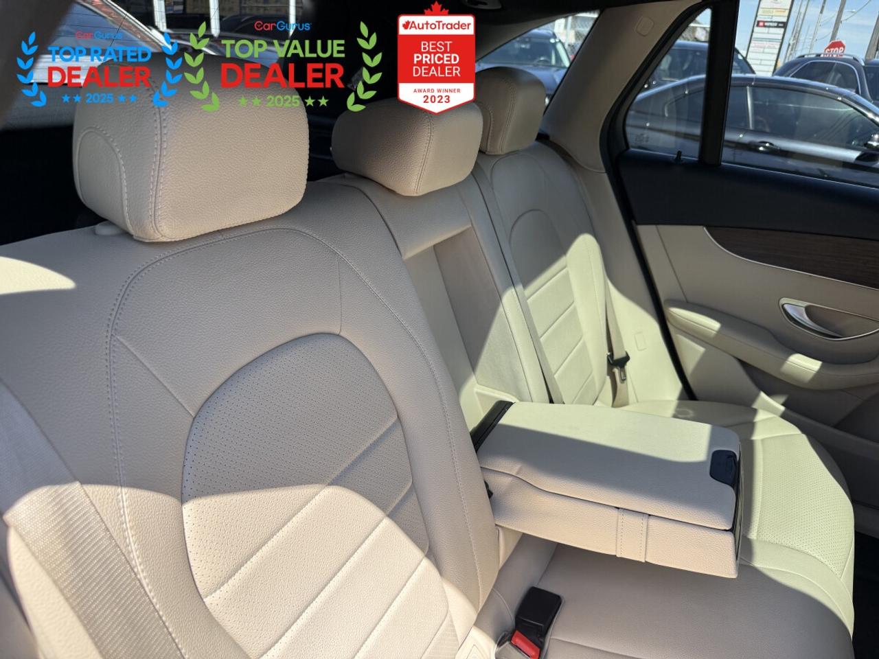 2020 Mercedes-Benz GLC-Class 300 | PREMIUM PKG | PANO | CARPLAY Photo