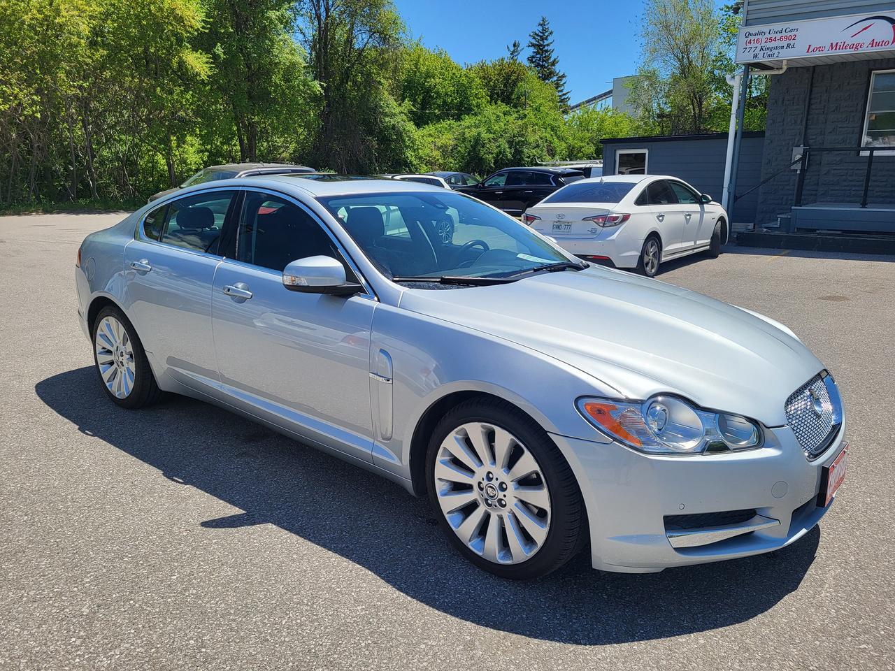 2009 Jaguar XF Premium Luxury Photo
