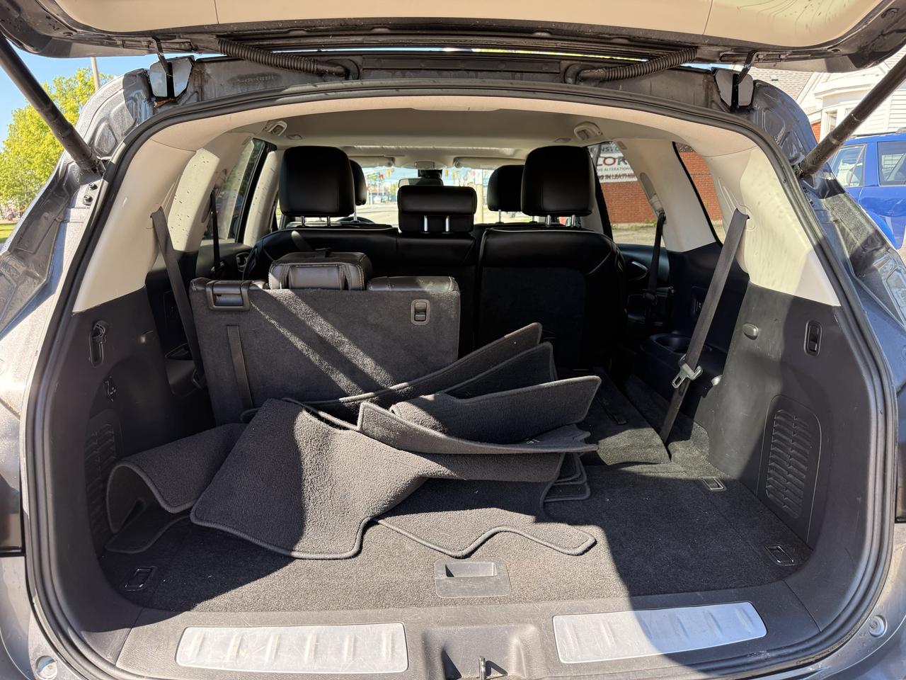 2017 Infiniti QX60 AWD 4dr Photo