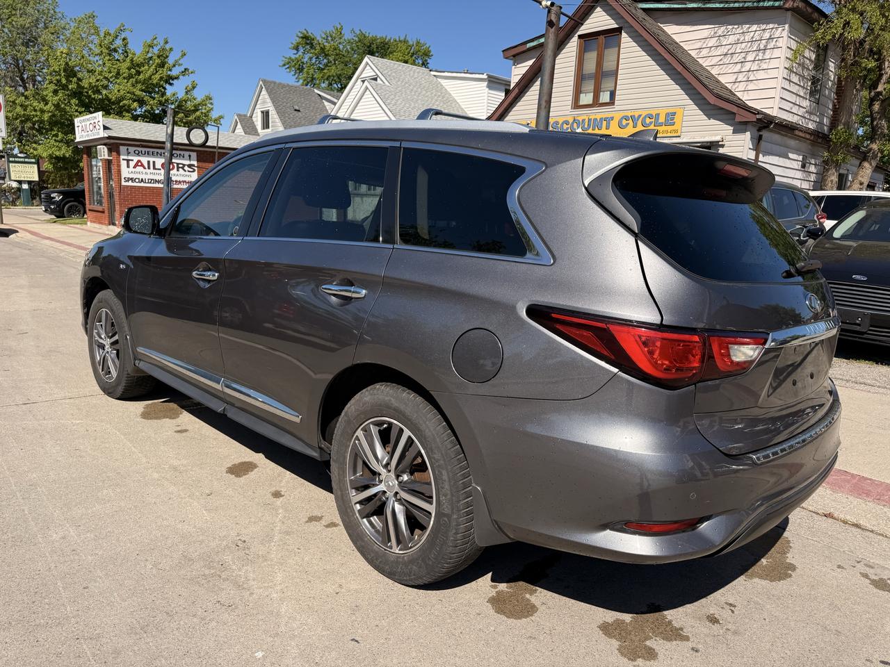 2017 Infiniti QX60 AWD 4dr Photo