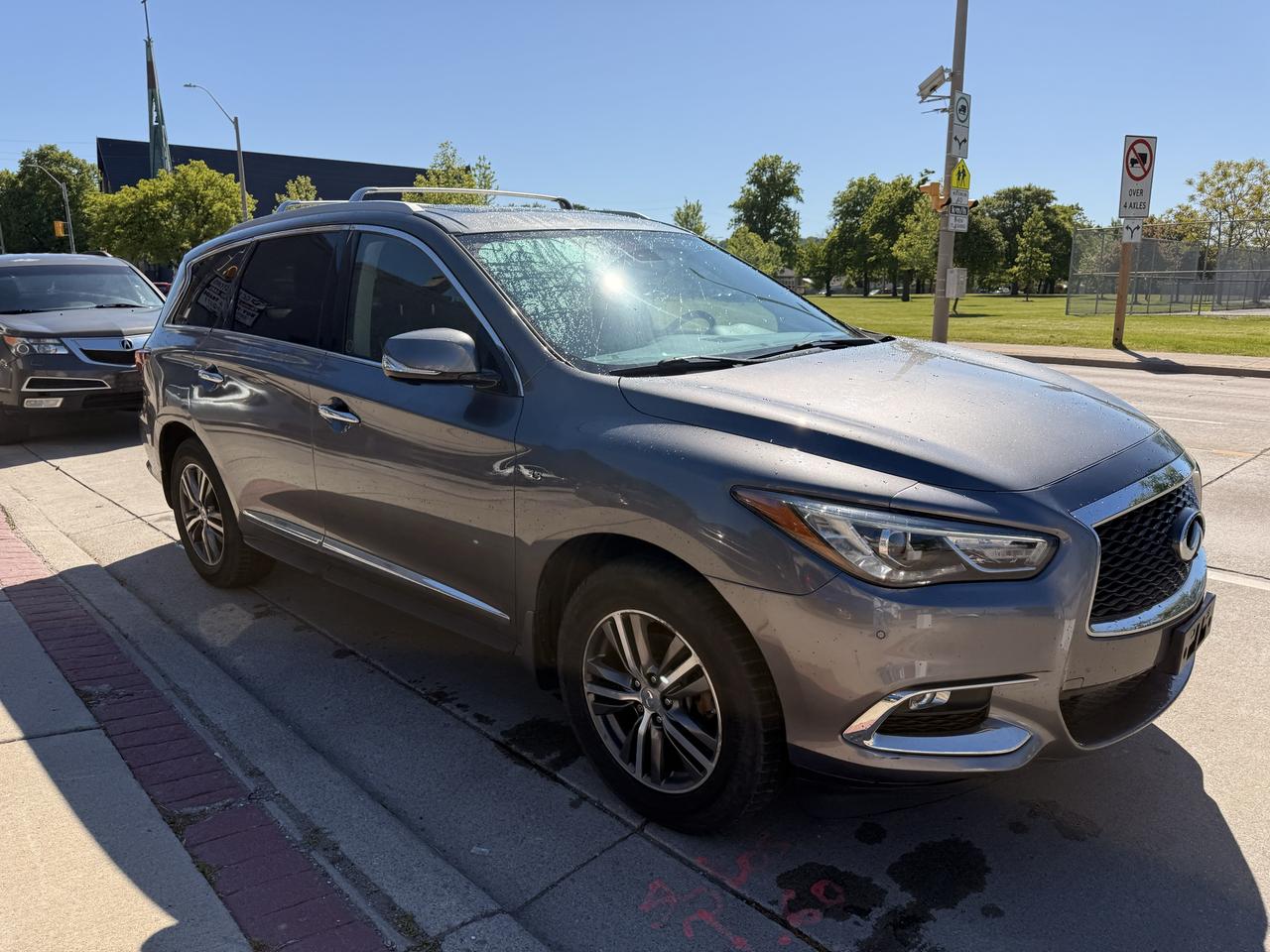 2017 Infiniti QX60 AWD 4dr Photo